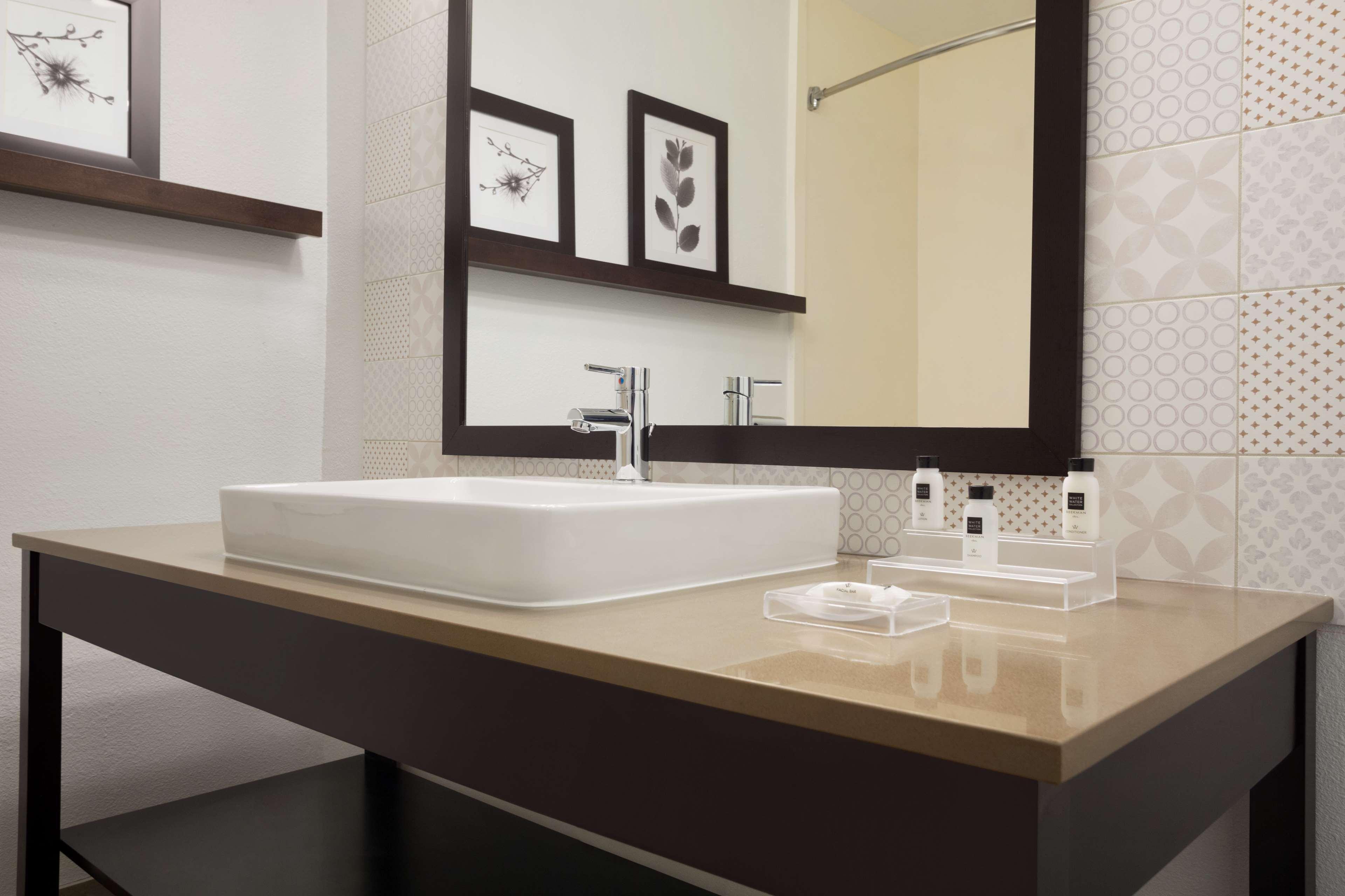 Country Inn & Suites By Radisson, Dfw Airport South, Tx Irving Eksteriør billede