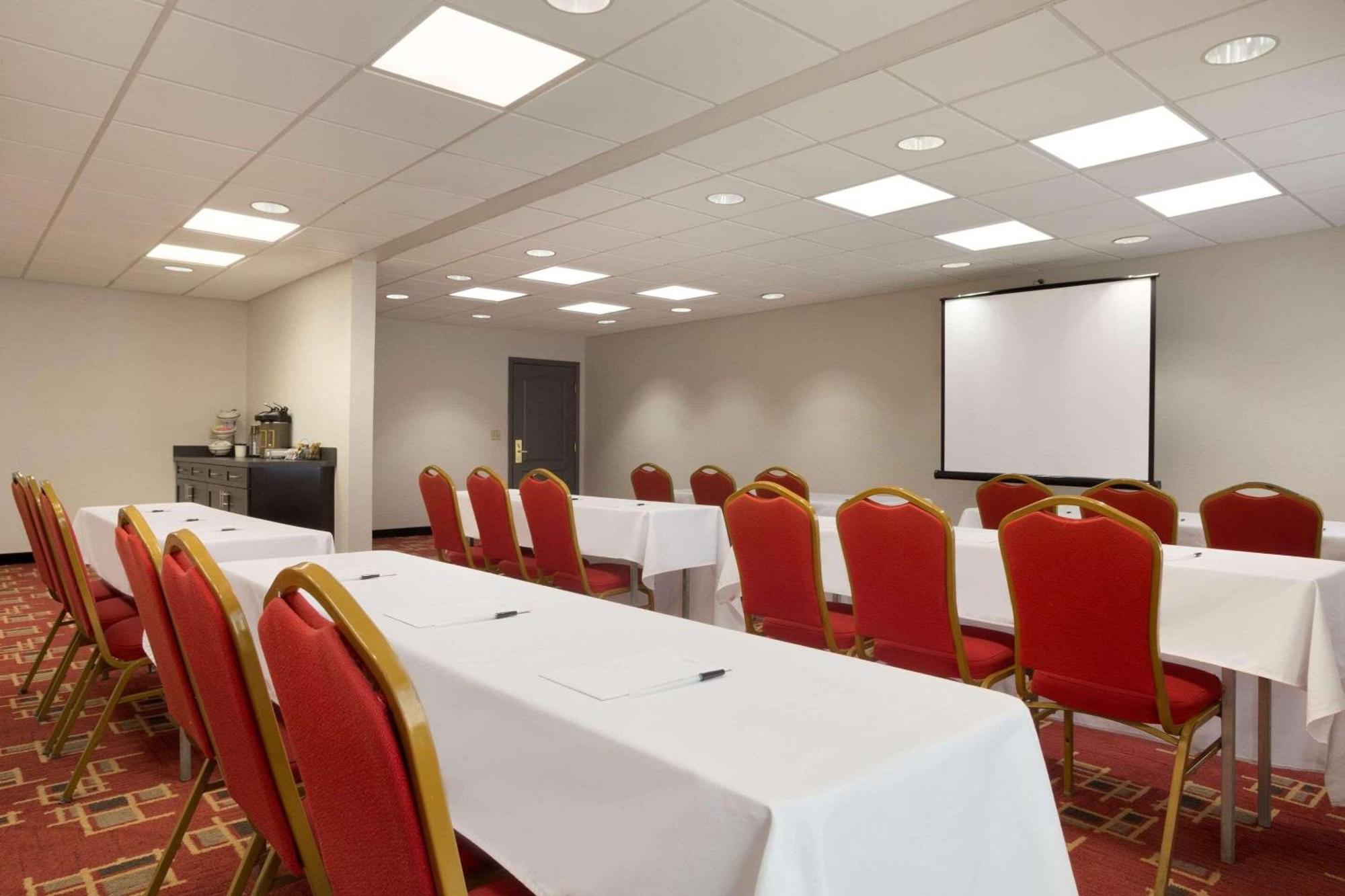 Country Inn & Suites By Radisson, Dfw Airport South, Tx Irving Eksteriør billede