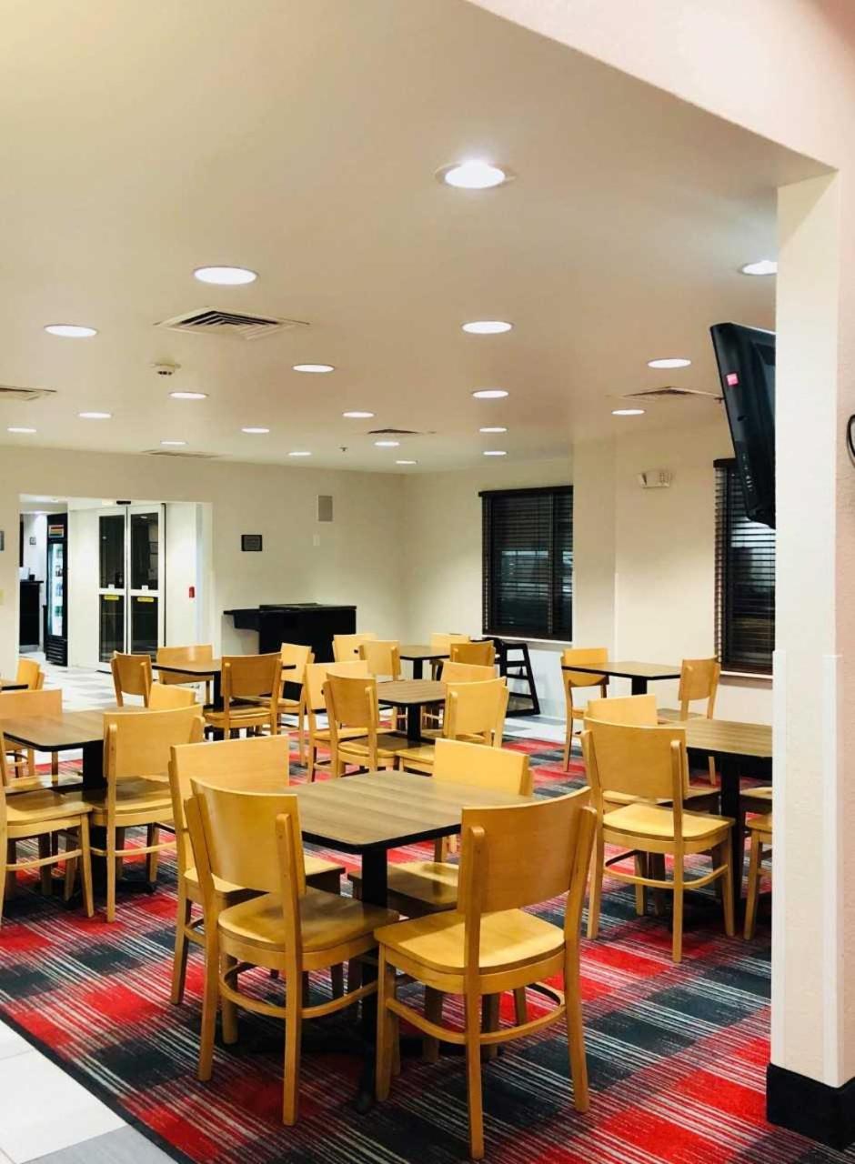 Country Inn & Suites By Radisson, Dfw Airport South, Tx Irving Eksteriør billede