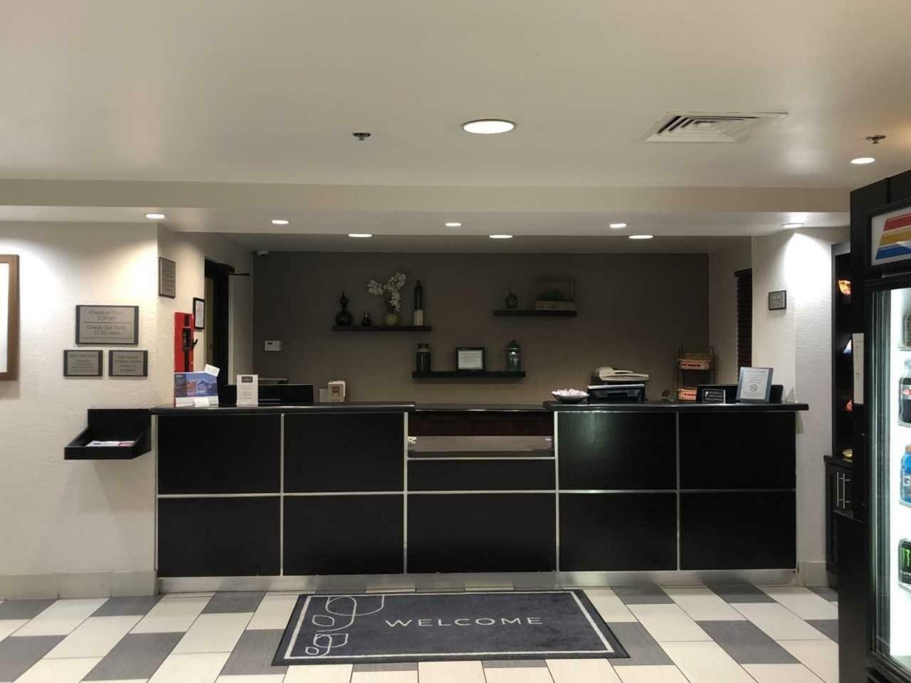 Country Inn & Suites By Radisson, Dfw Airport South, Tx Irving Eksteriør billede