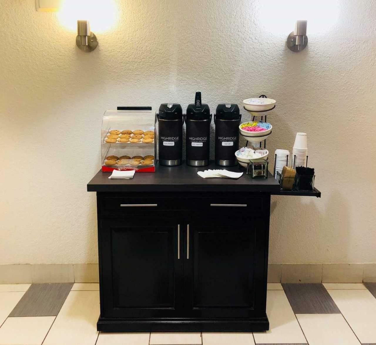 Country Inn & Suites By Radisson, Dfw Airport South, Tx Irving Eksteriør billede